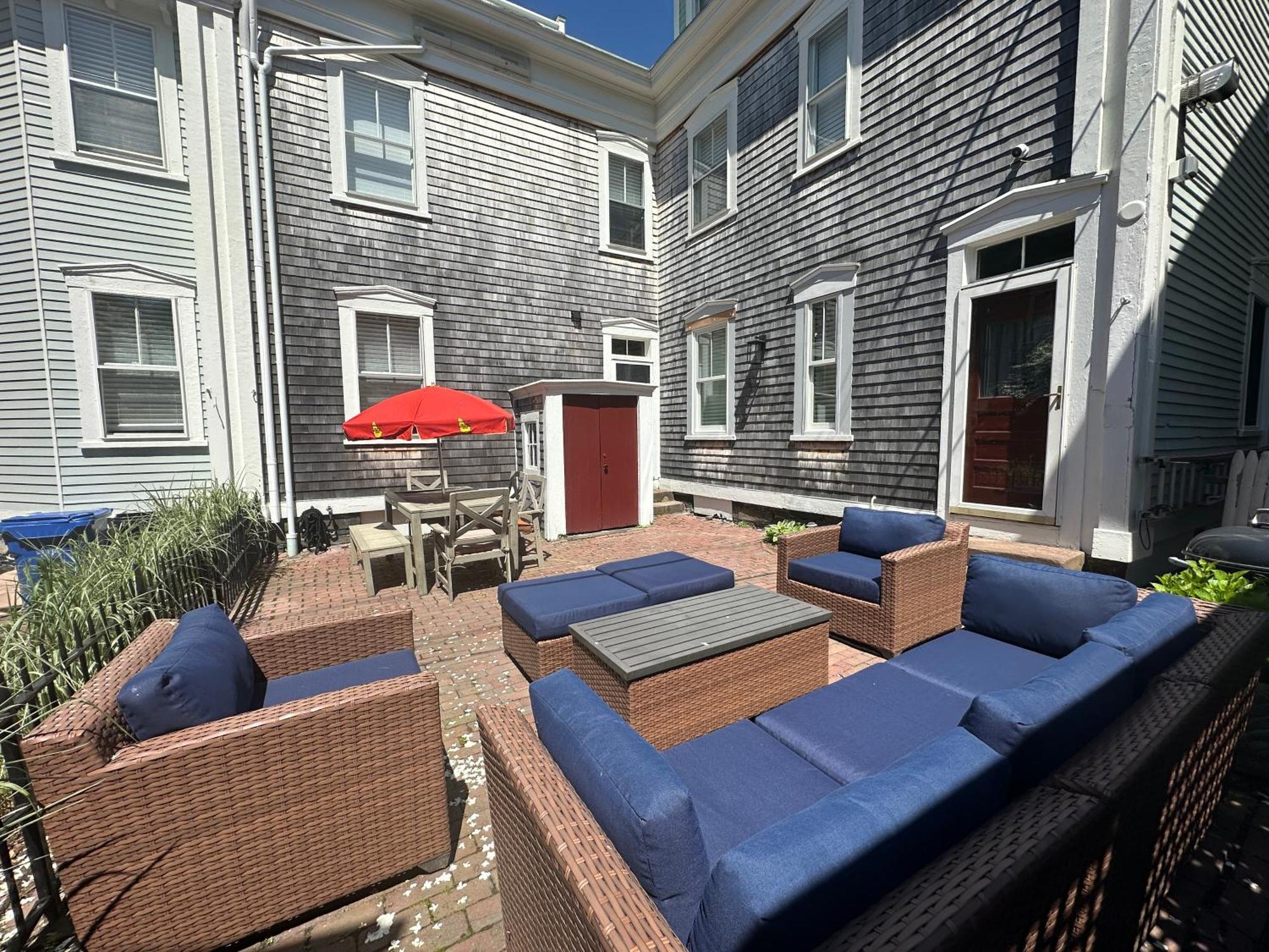 Entire Charming Victorian Home Downtown Newport Exterior foto